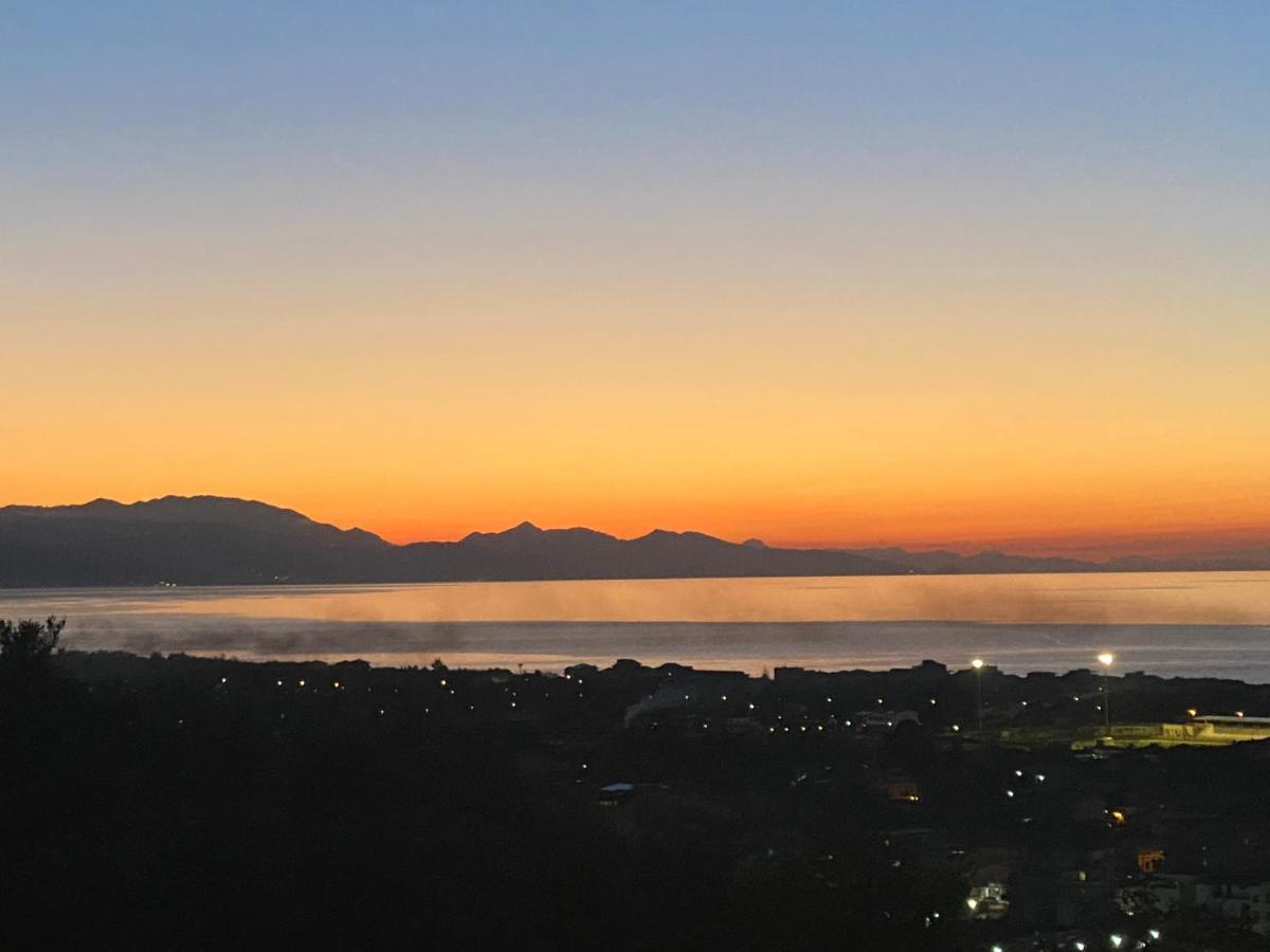 B&B Il Tramonto Capo d'Orlando Bagian luar foto