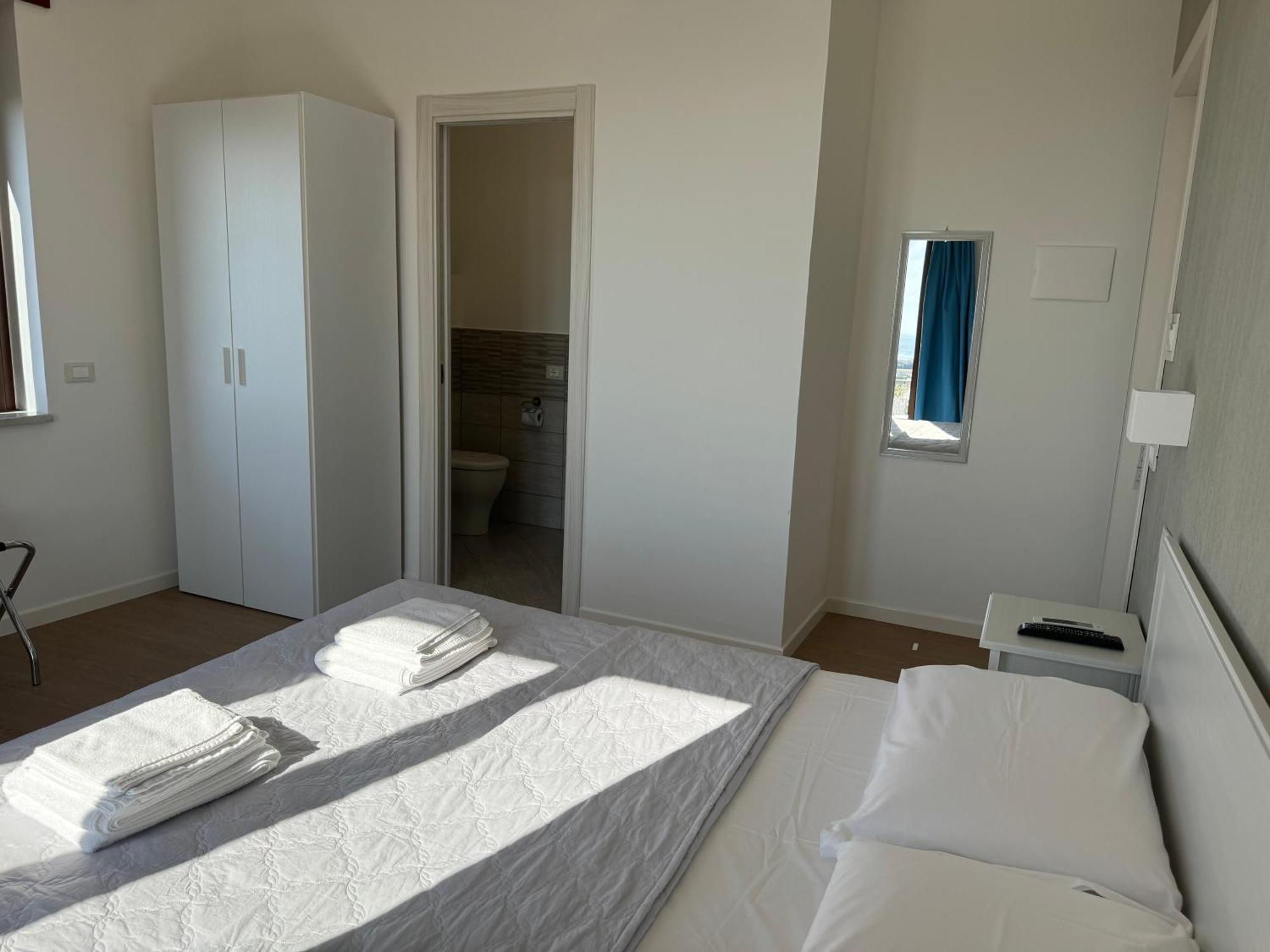 B&B Il Tramonto Capo d'Orlando Bagian luar foto